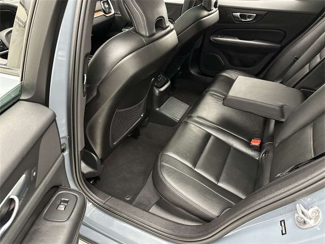 2023 Volvo S60 Recharge T8 Plus photo 13
