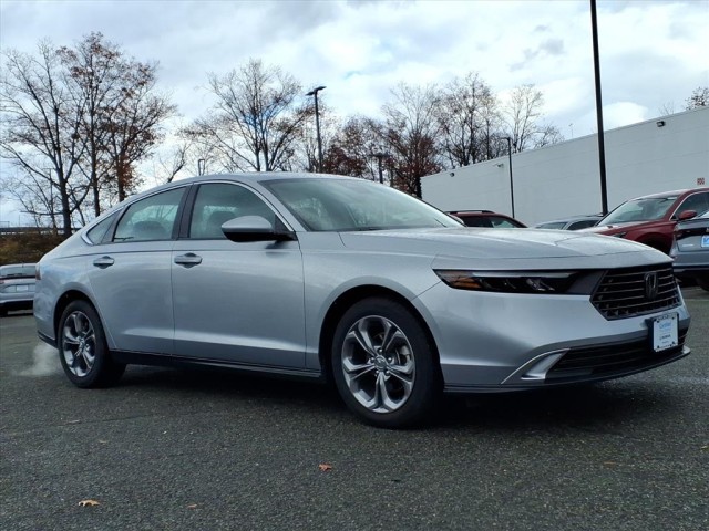 2024 Honda Accord EX's photo