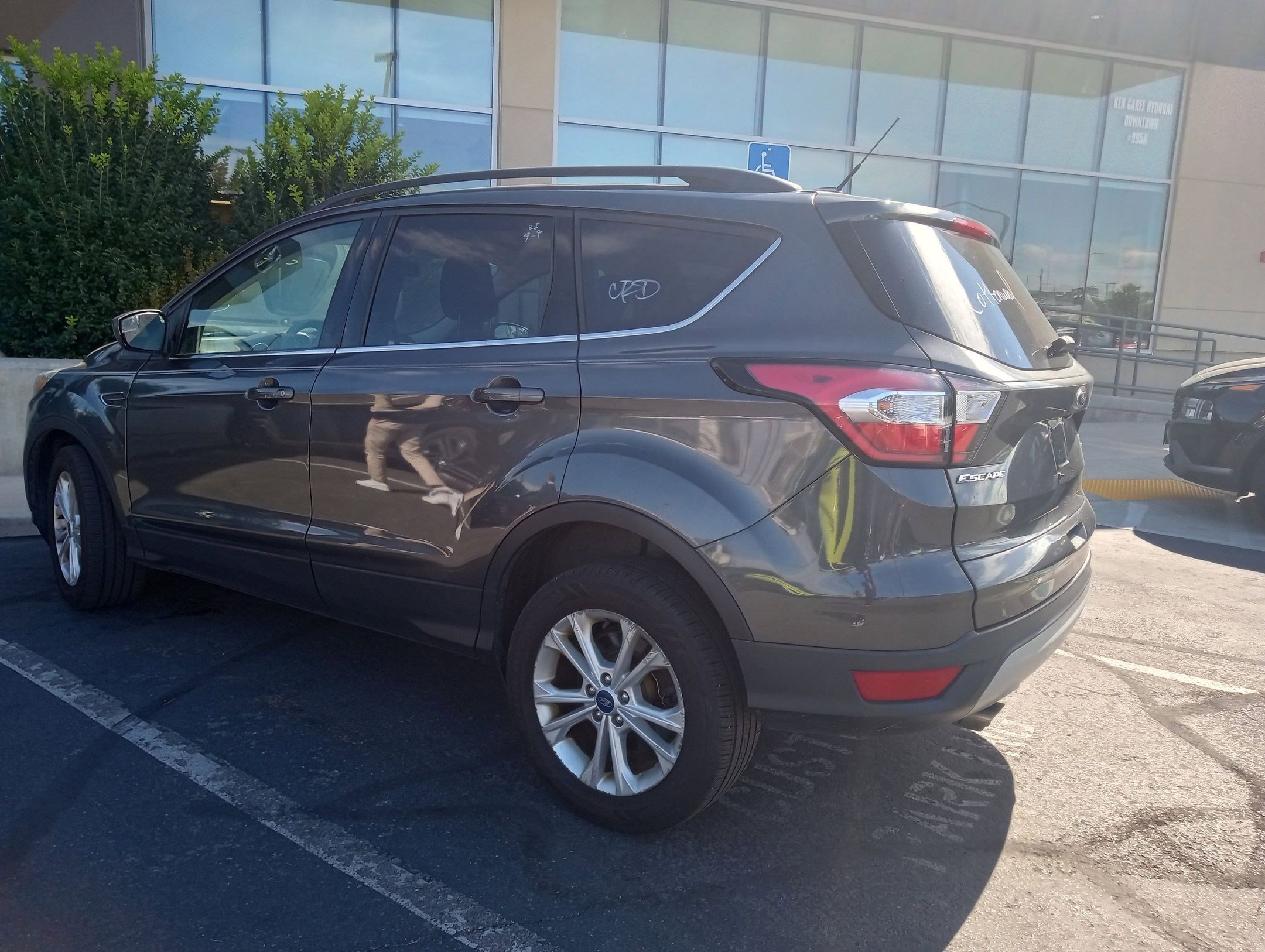 2018 Ford Escape SE photo 4