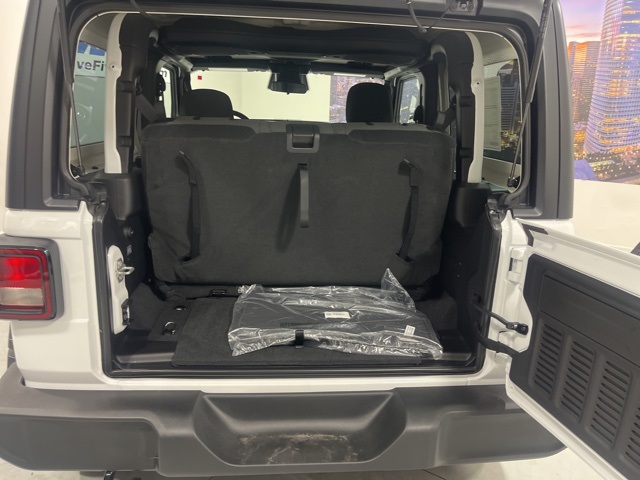2025 Jeep Wrangler Sport S photo 24
