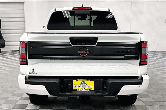 2025 Nissan Frontier PRO-4X photo 4