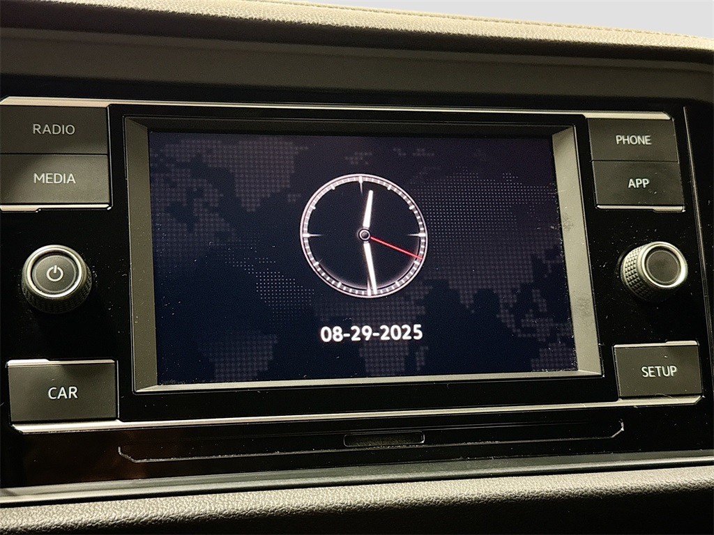 2019 Volkswagen Jetta GLI 2.0T Anniversary Edition photo 23