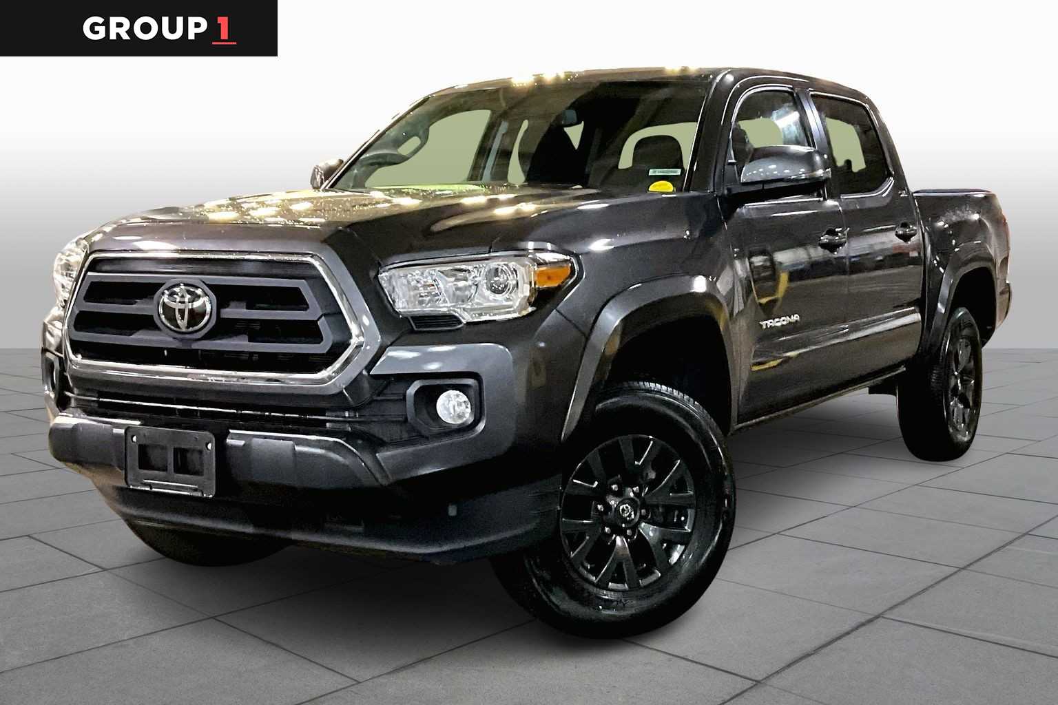2023 Toyota Tacoma SR5's photo