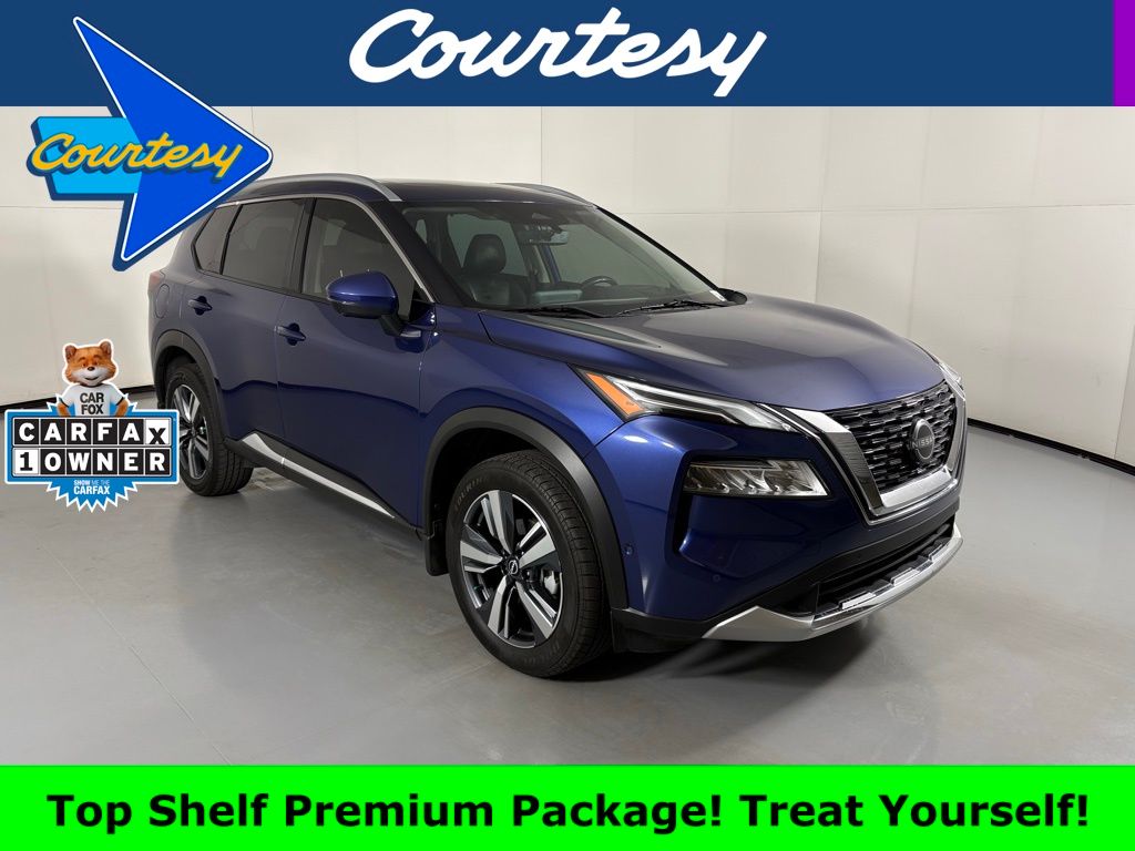 2023 Nissan Rogue Platinum's photo