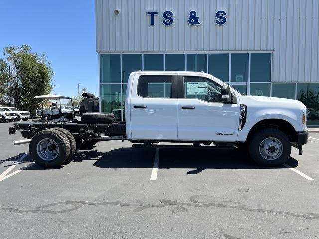 2025 Ford F-350 XL photo 4