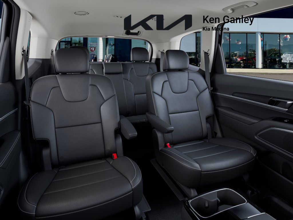 2025 Kia Telluride S photo 14