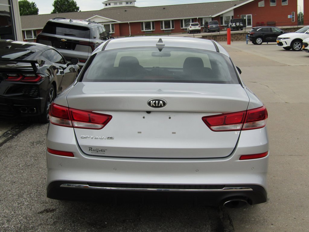 2019 Kia Optima LX photo 4