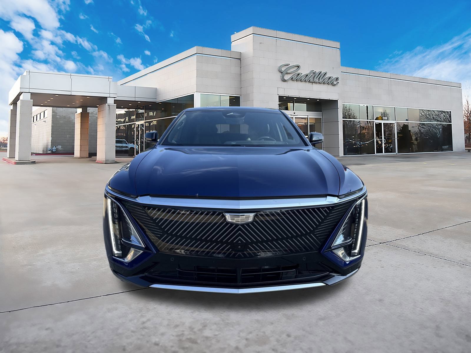 2024 Cadillac Lyriq Luxury photo 8