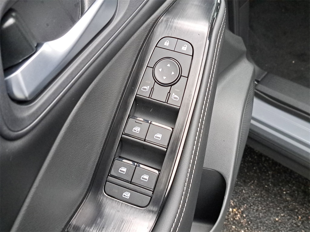 2026 Nissan Rogue SV photo 21