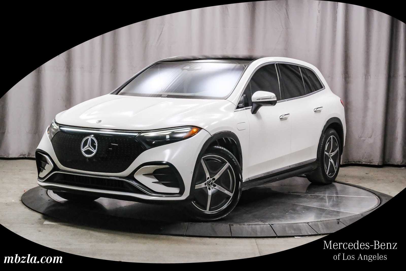 2023 Mercedes-Benz EQS SUV Base's photo