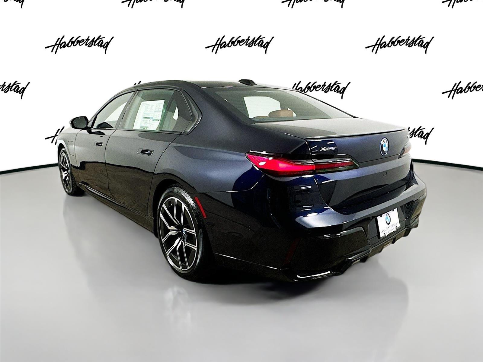 2026 Bmw 750e photo 7