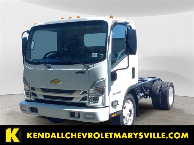 2025 Chevrolet Low Cab Forward Base's photo