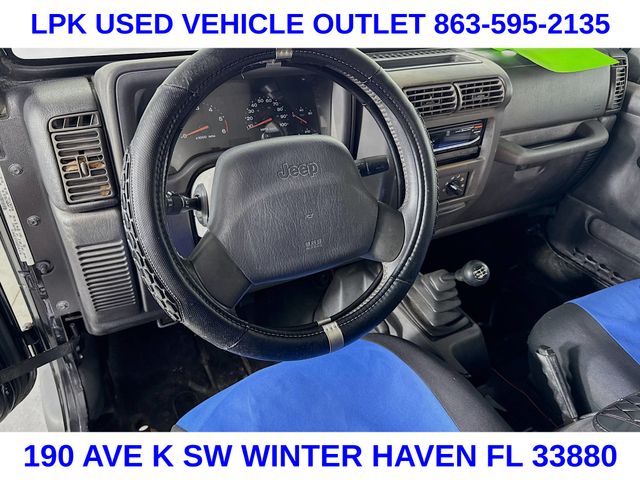 2001 Jeep Wrangler SE photo 16