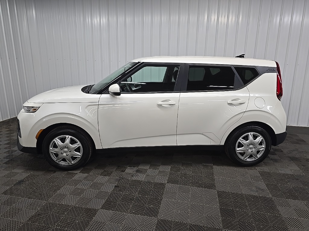 2021 Kia Soul LX photo 5