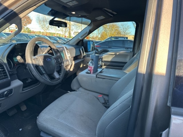 2019 Ford F-150 XLT photo 2