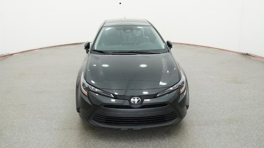 2026 Toyota Corolla LE photo 2