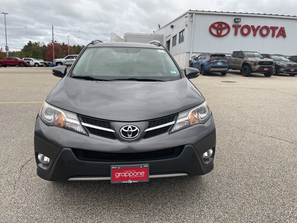 2015 Toyota RAV4 Limited photo 2