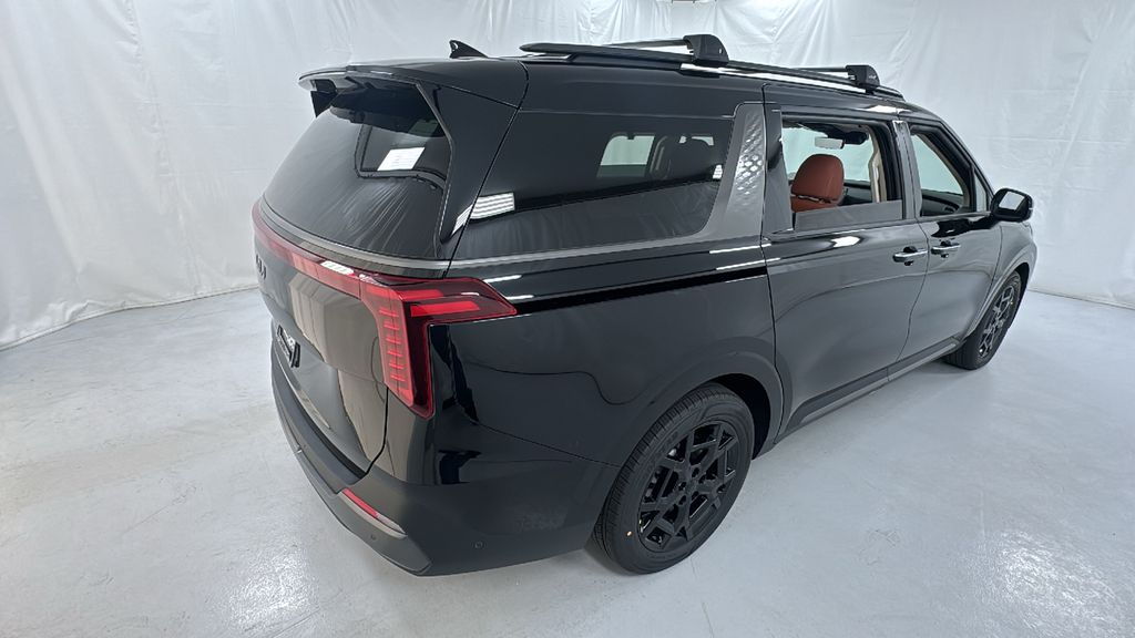 2026 Kia Carnival SX Prestige photo 3