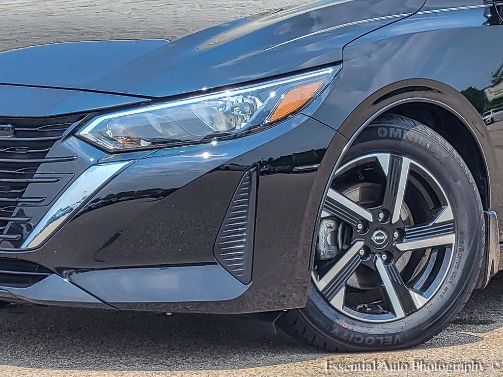 2024 Nissan Sentra SV photo 3
