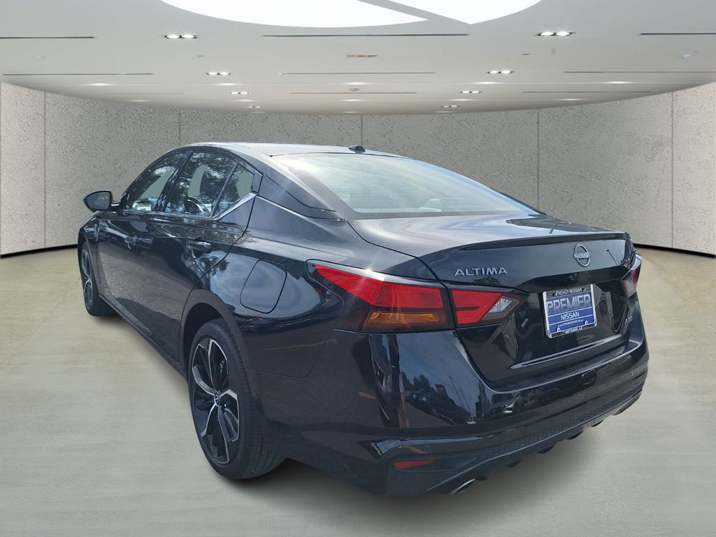 2025 Nissan Altima 2.5 SR photo 3