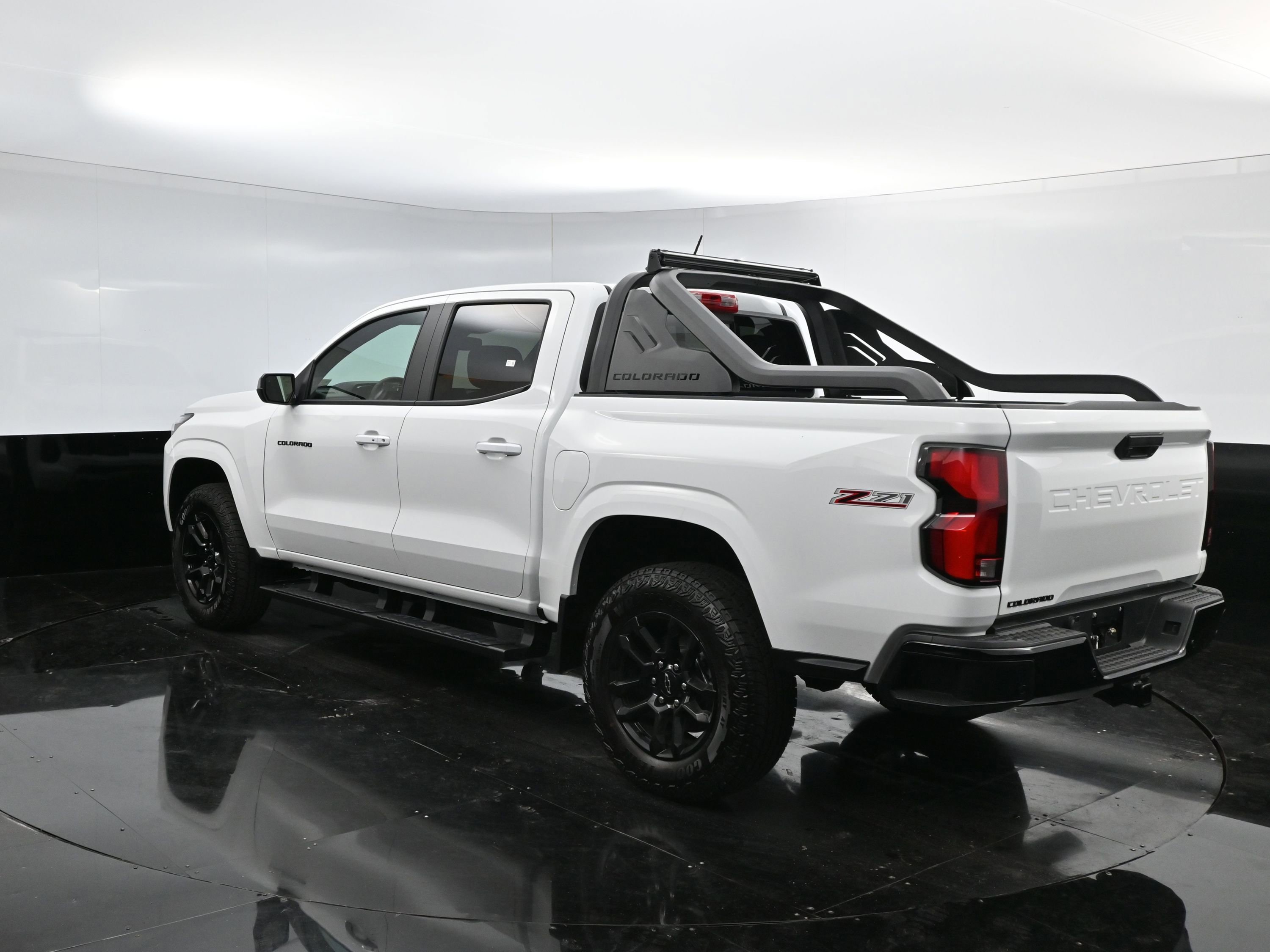 2025 Chevrolet Colorado Z71 photo 4
