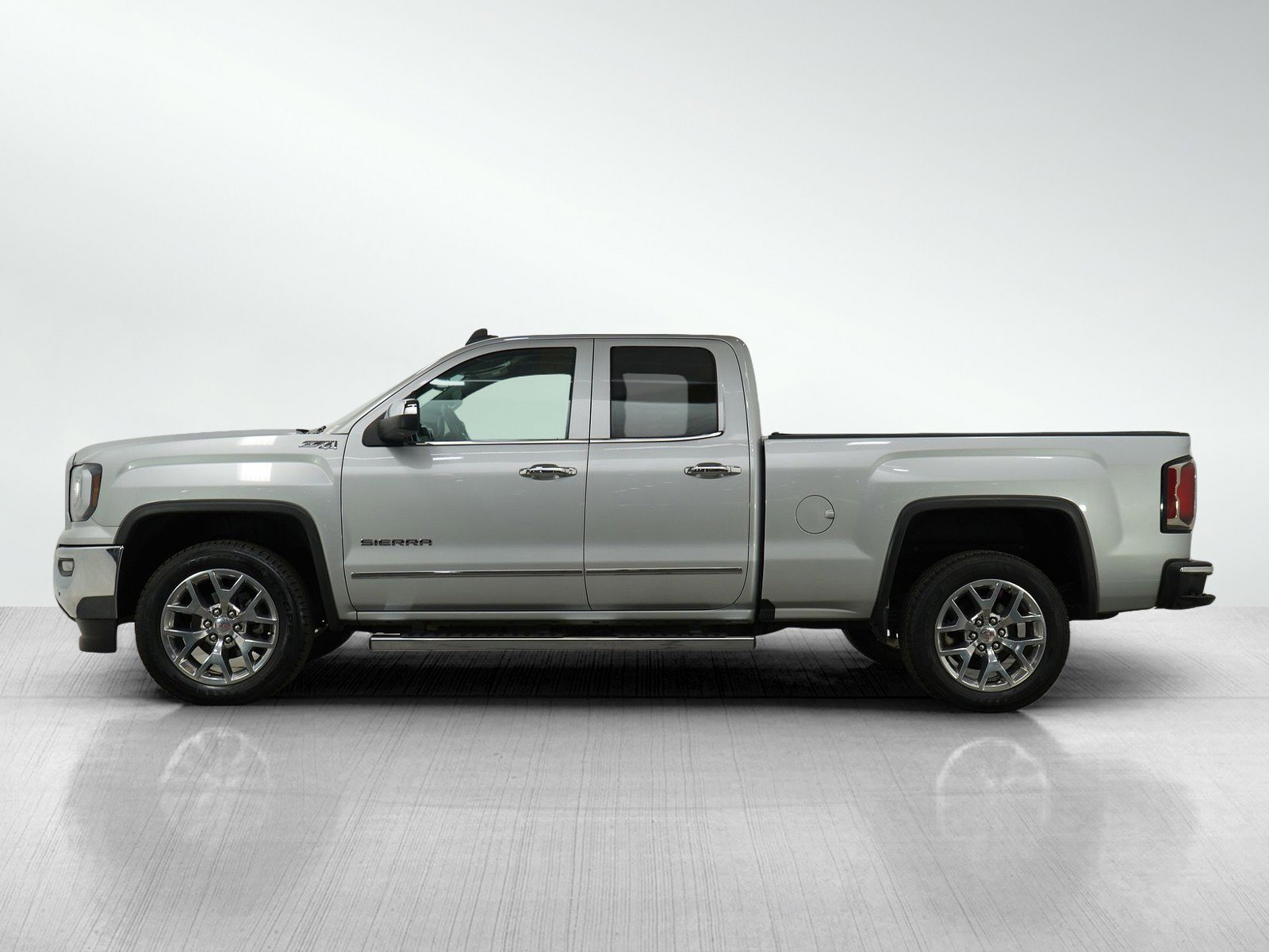 Used 2017 GMC Sierra 1500 SLT with VIN 1GTV2NEC5HZ366978 for sale in Wayzata, Minnesota