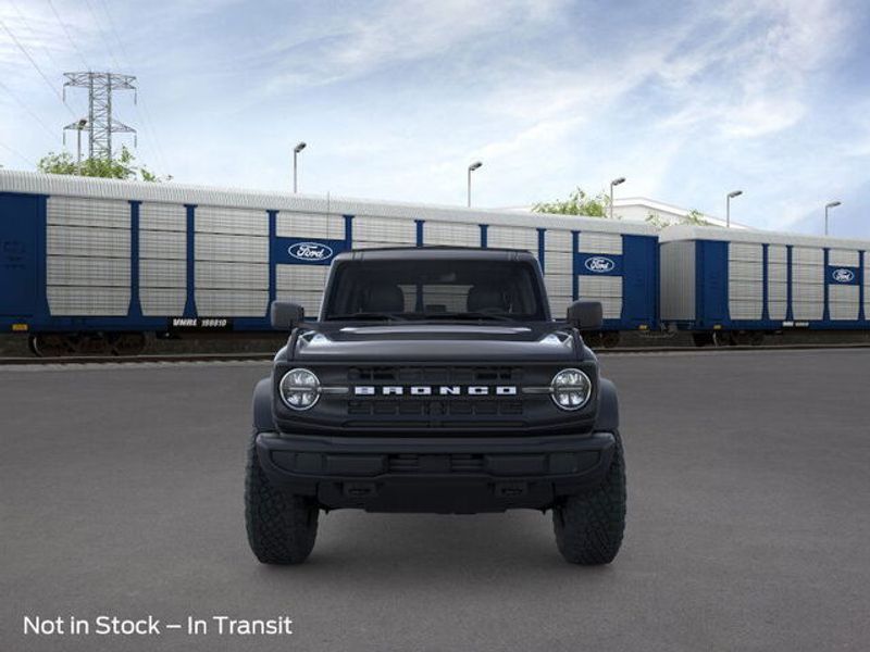 2025 Ford Bronco Base photo 6