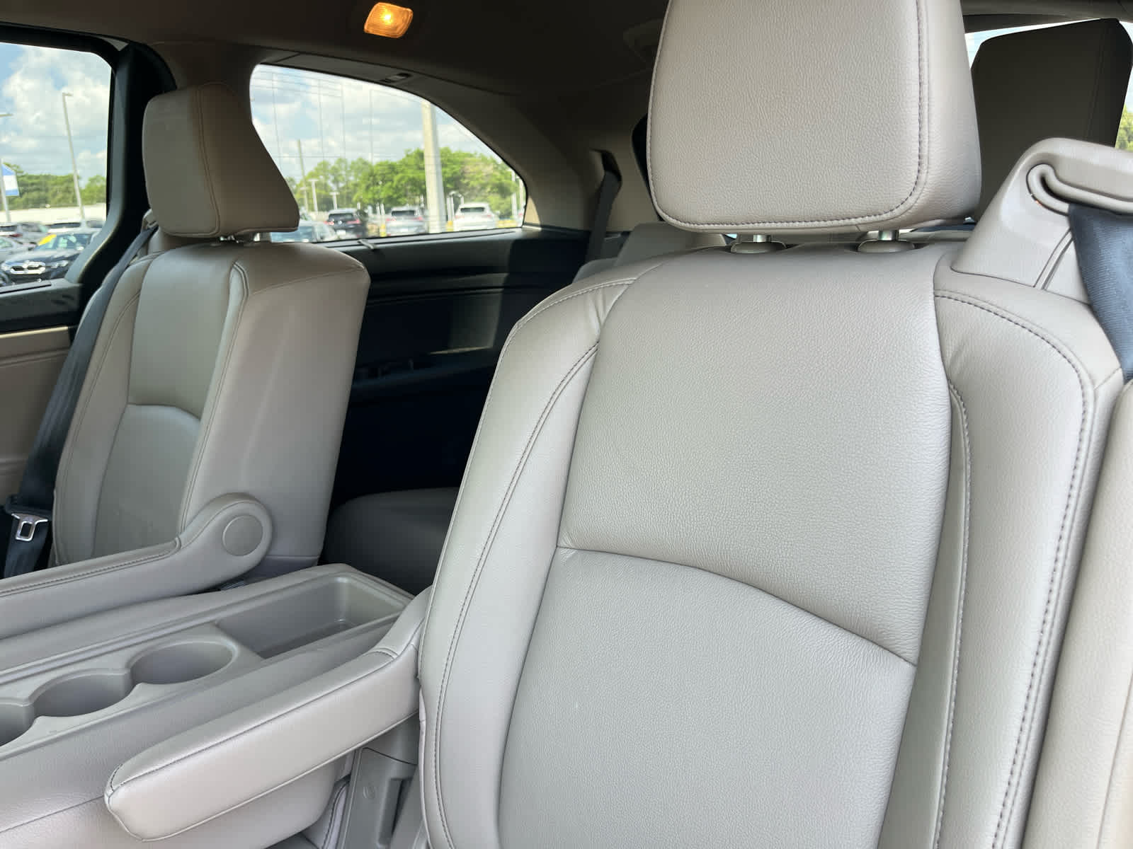 2022 Honda Odyssey Touring photo 11