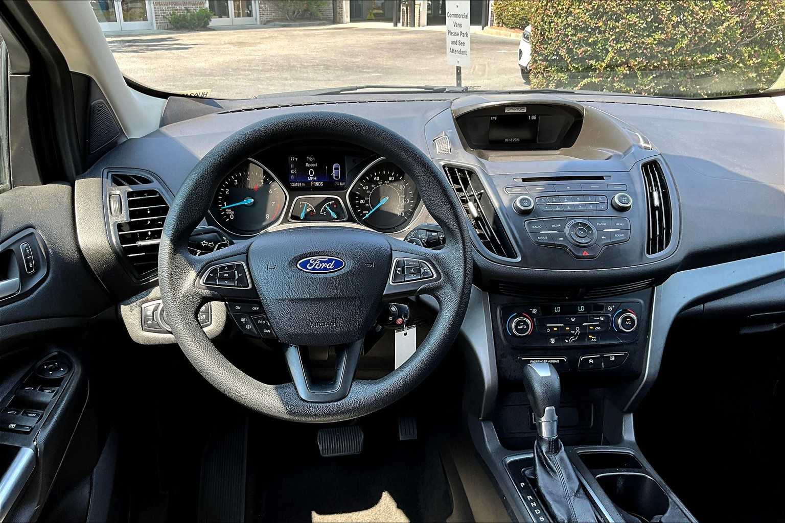 2017 Ford Escape SE photo 5