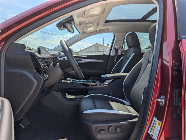 2024 Buick Envision Sport Touring photo 2