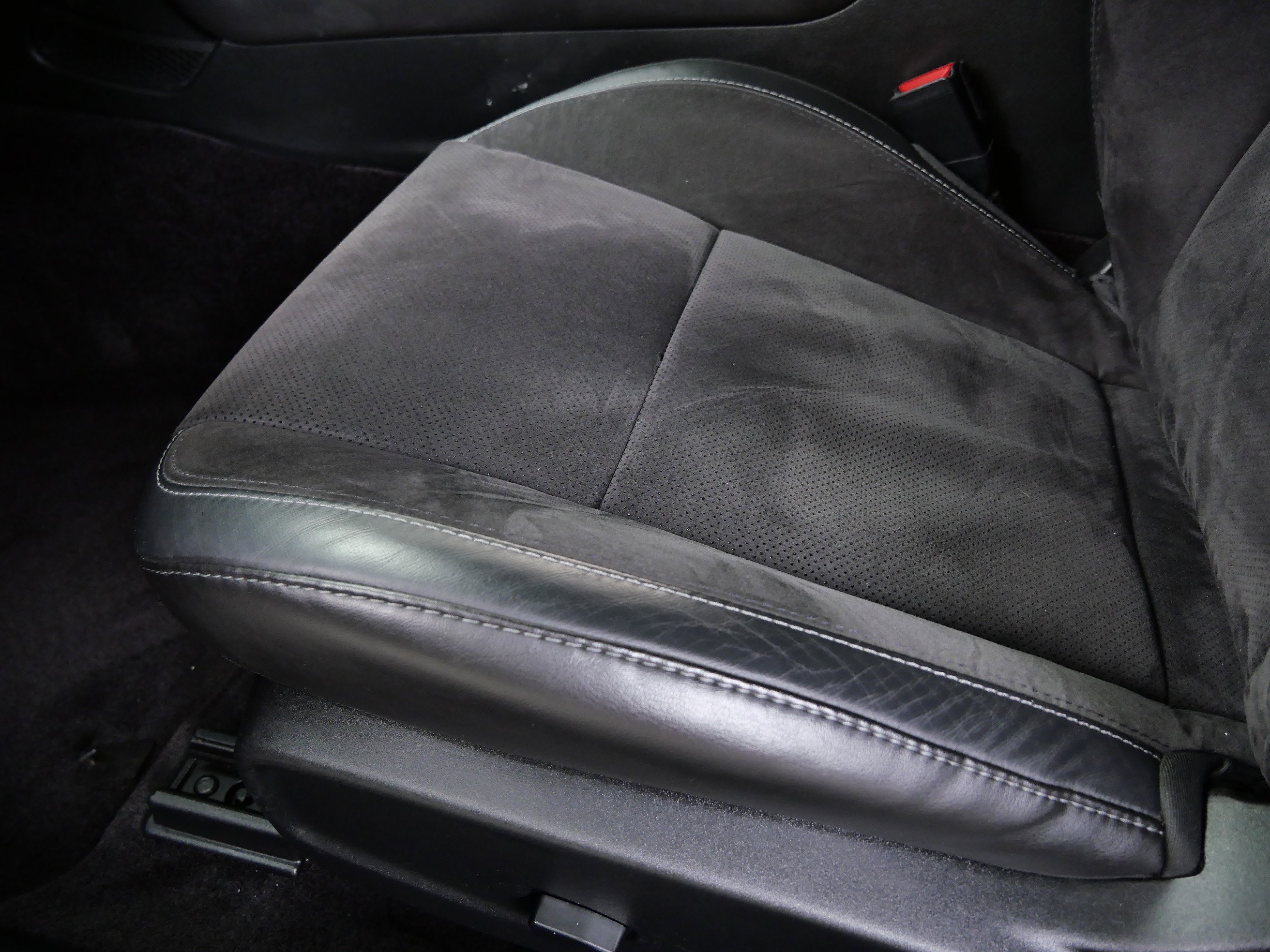 2018 Dodge Challenger 392 Scat Pack Shaker photo 16