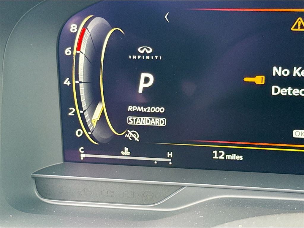 2026 Infiniti QX60 Luxe photo 12