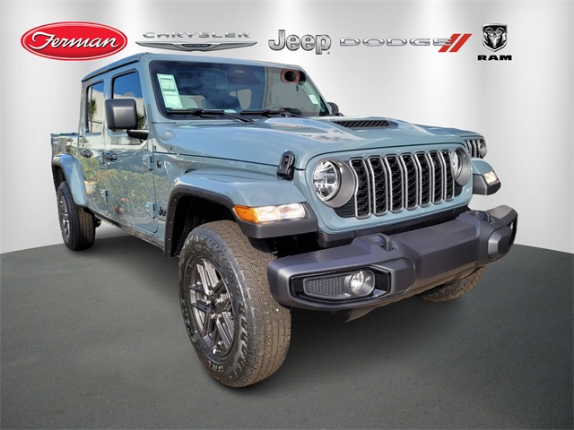 2026 Jeep Gladiator Sport S's photo