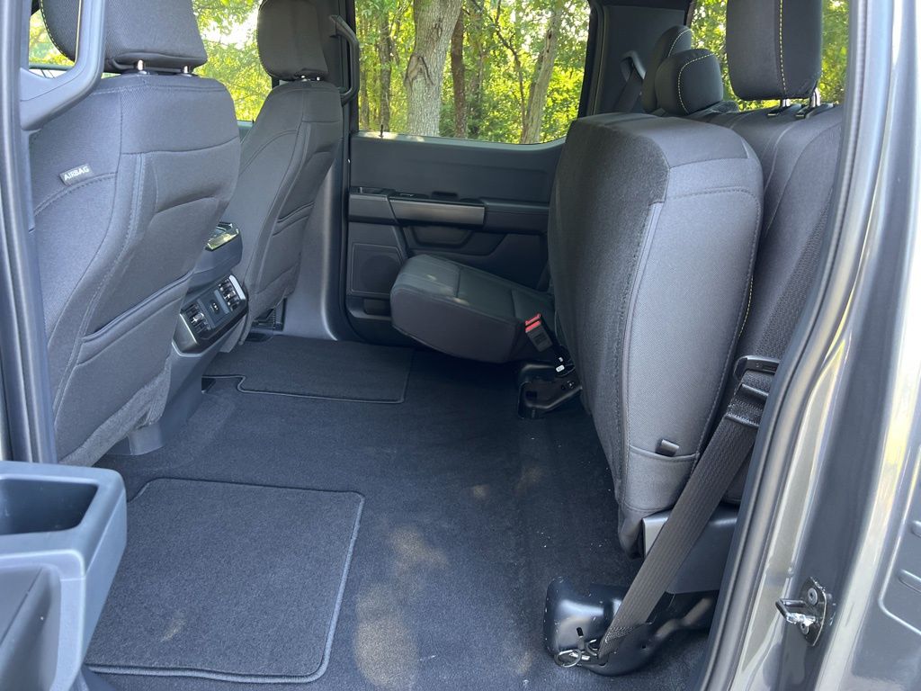 2025 Ford F-150 STX photo 29