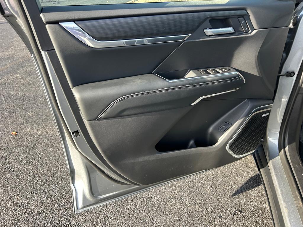 2026 Gmc Acadia Elevation photo 4