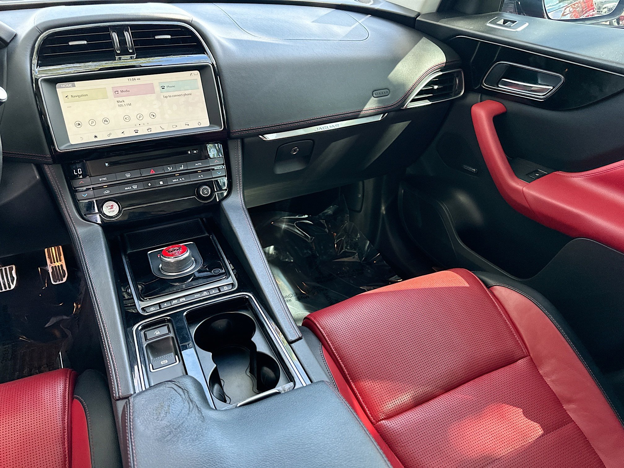 2018 Jaguar F-PACE R-Dynamic SE photo 21