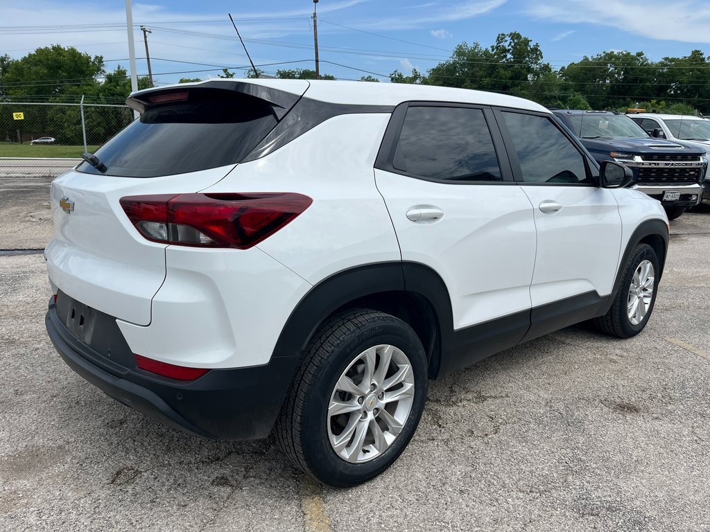 2022 Chevrolet Trailblazer LS photo 4