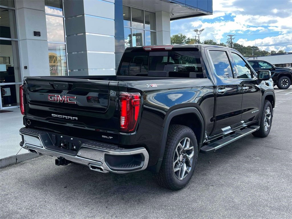 2026 Gmc Sierra 1500 SLT photo 3