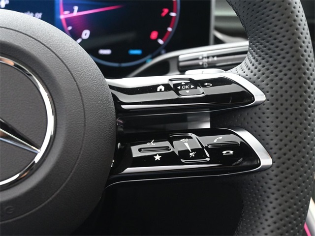 2026 Mercedes Benz GLC 300 photo 2