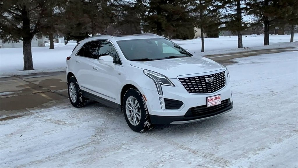 Used 2020 Cadillac XT5 Premium Luxury with VIN 1GYKNDRS8LZ200818 for sale in Oslo, Minnesota