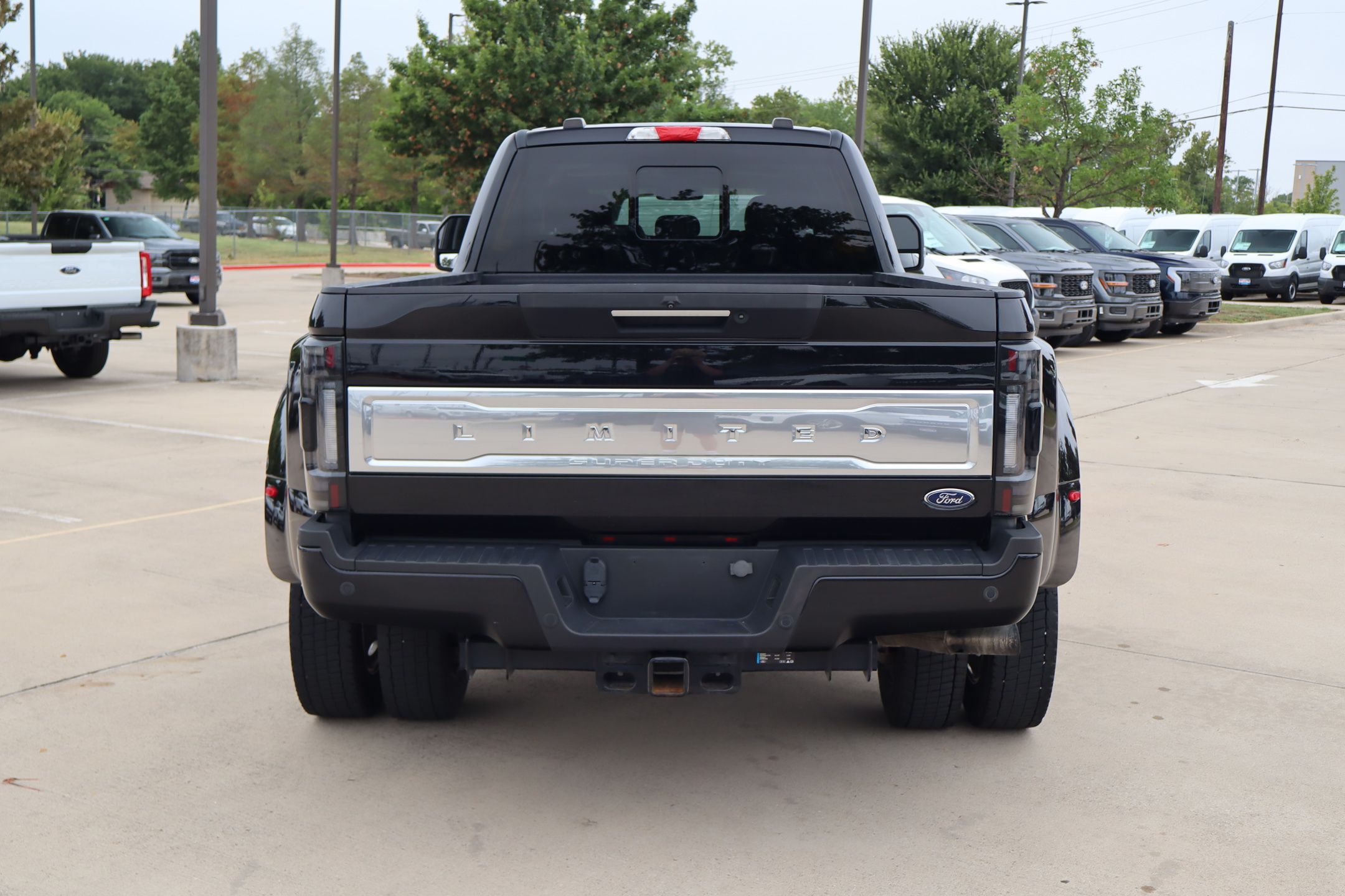 2022 Ford F-450 Limited photo 3
