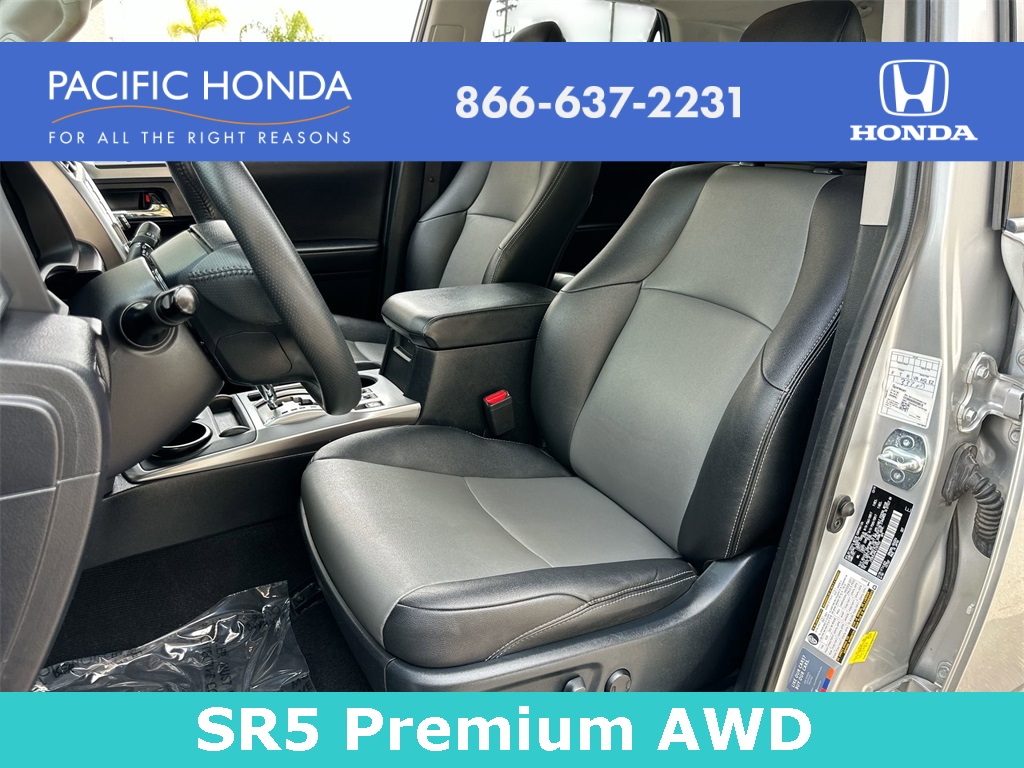 2020 Toyota 4Runner SR5 Premium photo 16
