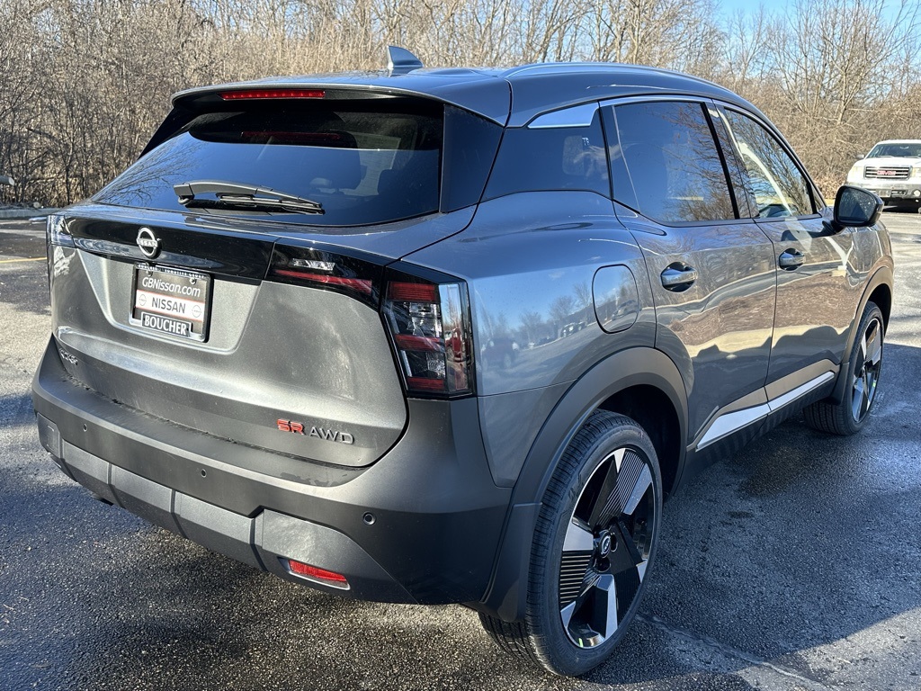 2025 Nissan Kicks SR photo 4