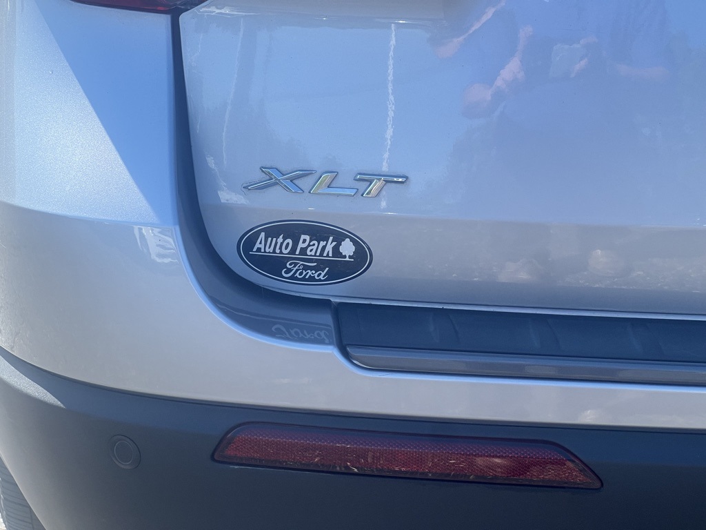 2022 Ford Explorer XLT photo 10