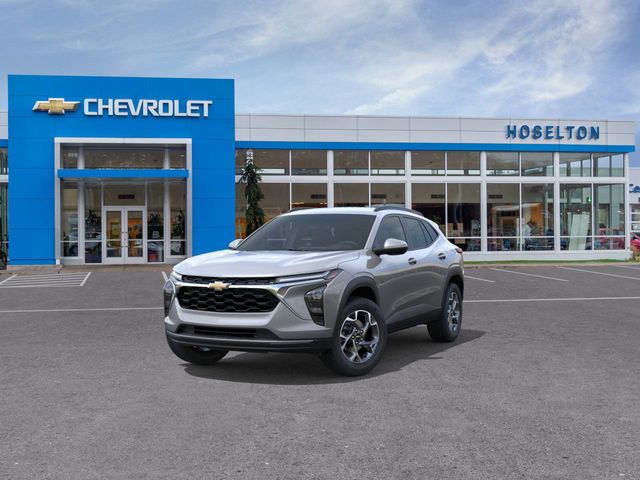 2025 Chevrolet Trax LT photo 4