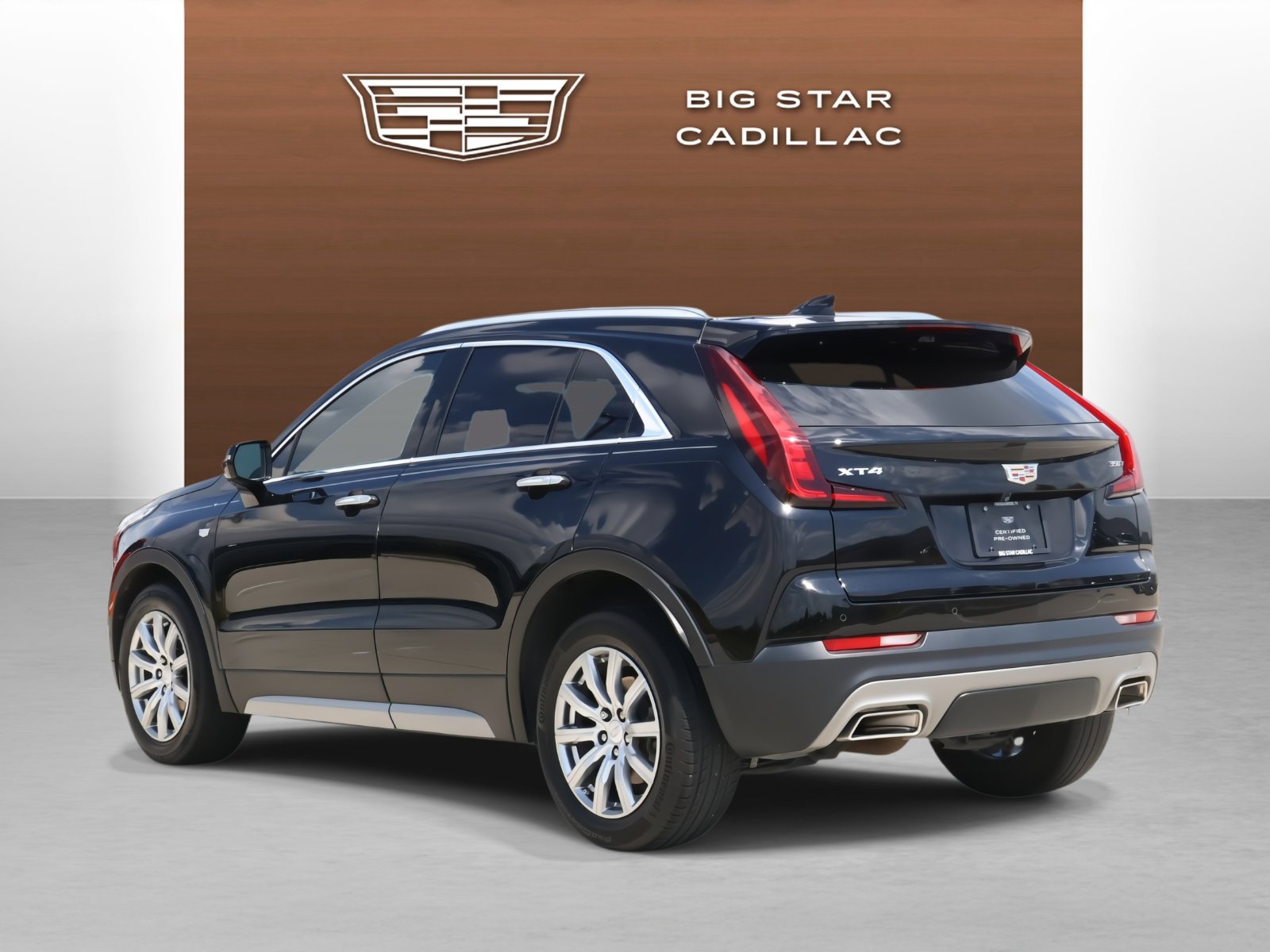 2022 Cadillac XT4 Premium Luxury photo 3