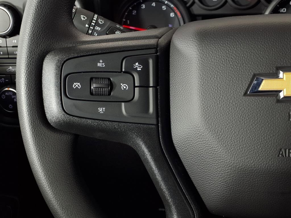 2025 Chevrolet Silverado 1500 photo 6