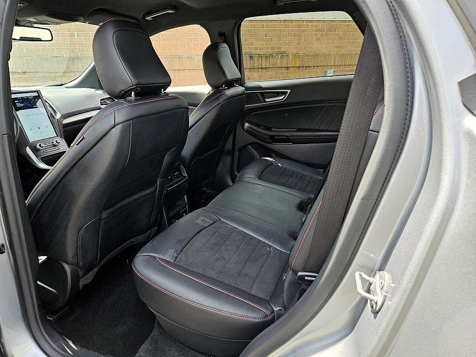 2022 Ford Edge ST-Line photo 8