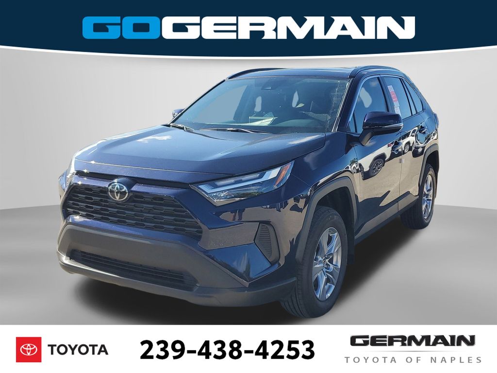 2025 Toyota RAV4 XLE's photo