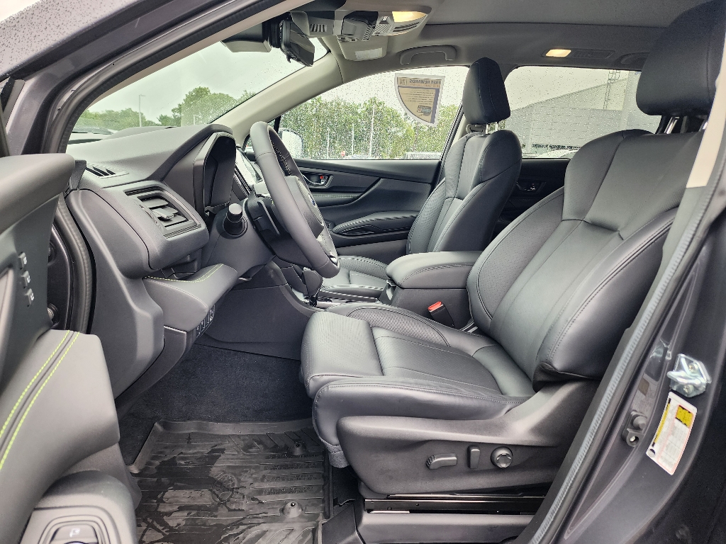 2025 Subaru Ascent Onyx Edition Touring photo 26